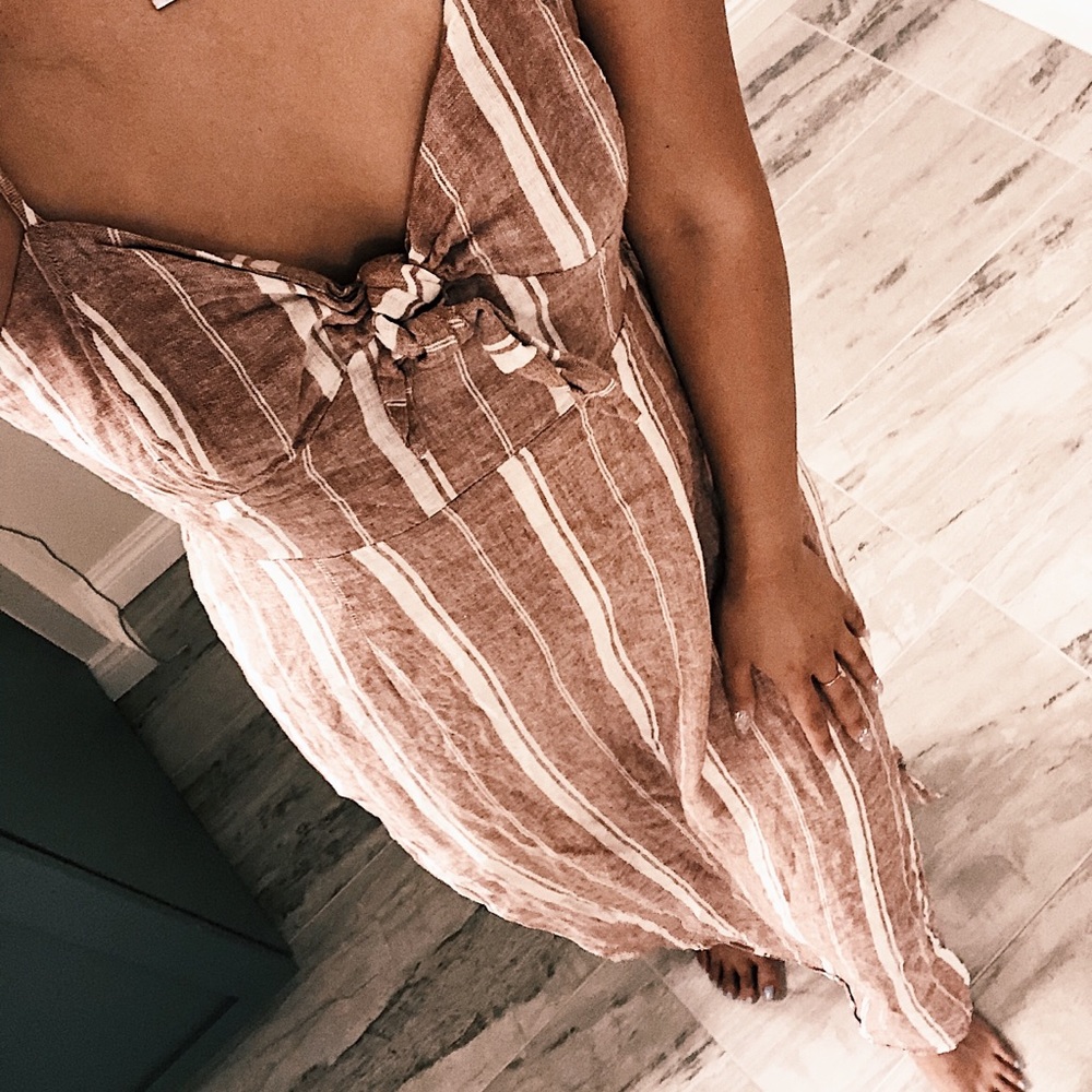 Long bowed dress